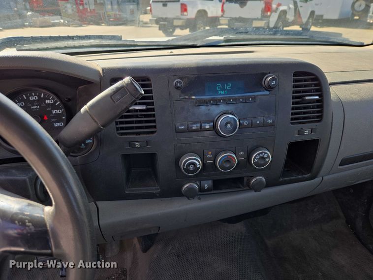 image for item EV5509 2012 GMC Sierra pickup truck