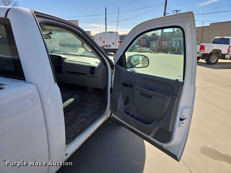 image for item EV5509 2012 GMC Sierra pickup truck