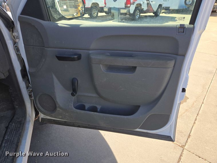 image for item EV5509 2012 GMC Sierra pickup truck