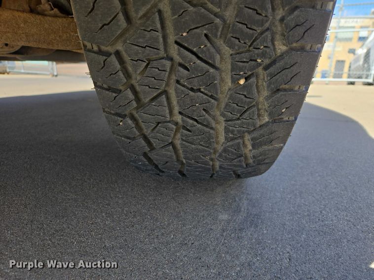 image for item EV5509 2012 GMC Sierra pickup truck