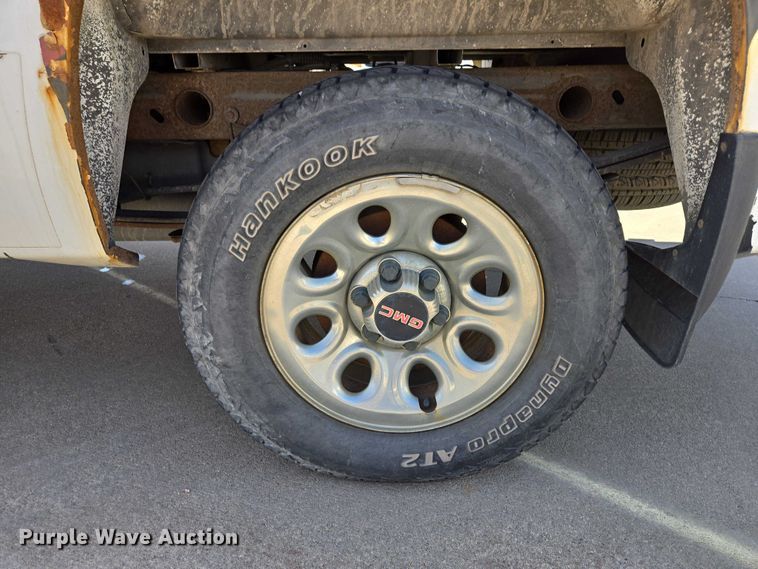 image for item EV5509 2012 GMC Sierra pickup truck