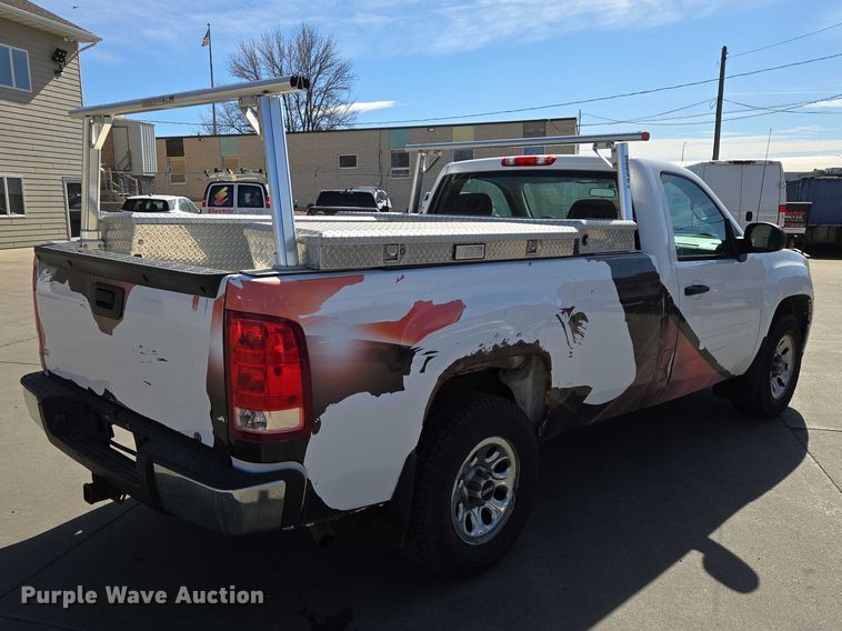 image for item EV5510 2010 GMC Sierra pickup truck