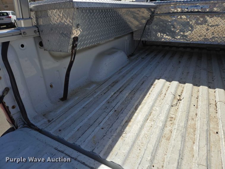 image for item EV5510 2010 GMC Sierra pickup truck