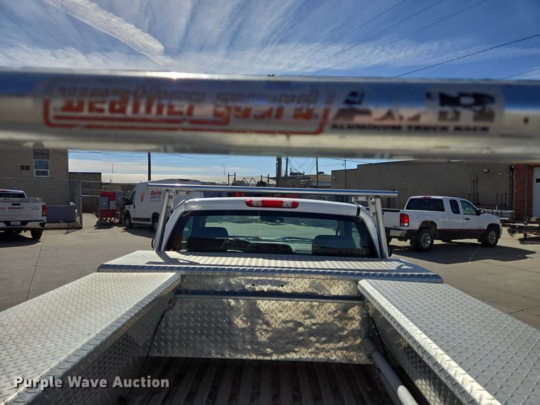 image for item EV5510 2010 GMC Sierra pickup truck