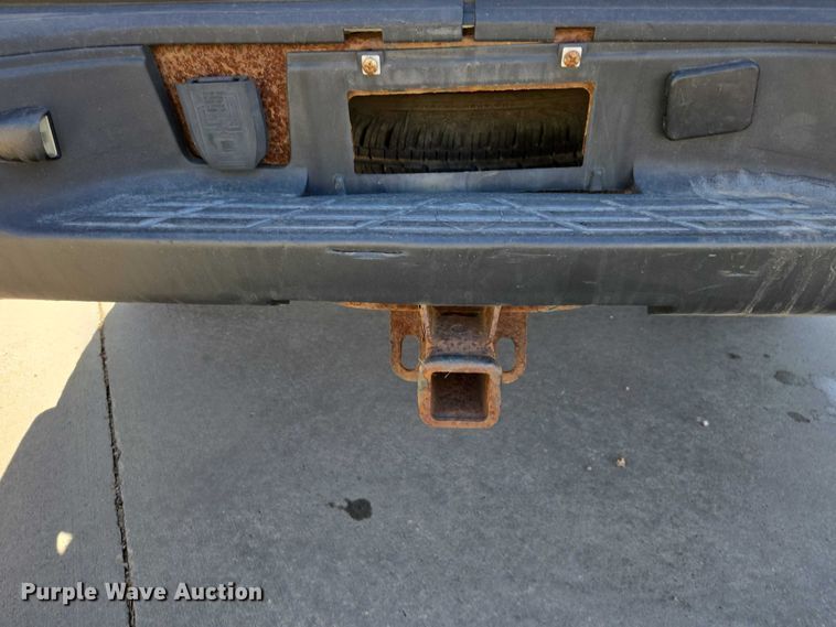 image for item EV5510 2010 GMC Sierra pickup truck