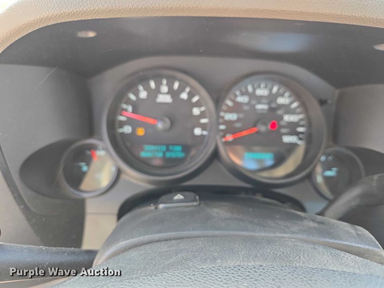 image for item EV5510 2010 GMC Sierra pickup truck