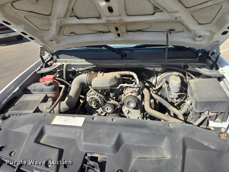 image for item EV5510 2010 GMC Sierra pickup truck