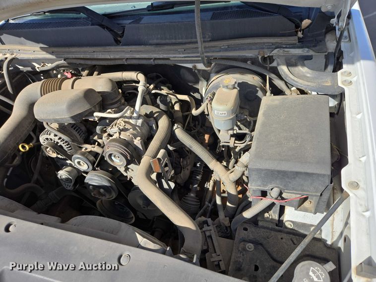 image for item EV5510 2010 GMC Sierra pickup truck