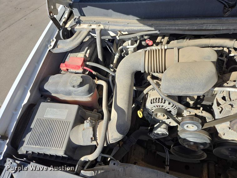 image for item EV5510 2010 GMC Sierra pickup truck