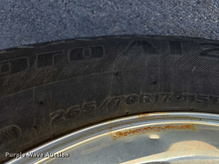 image for item EV5510 2010 GMC Sierra pickup truck