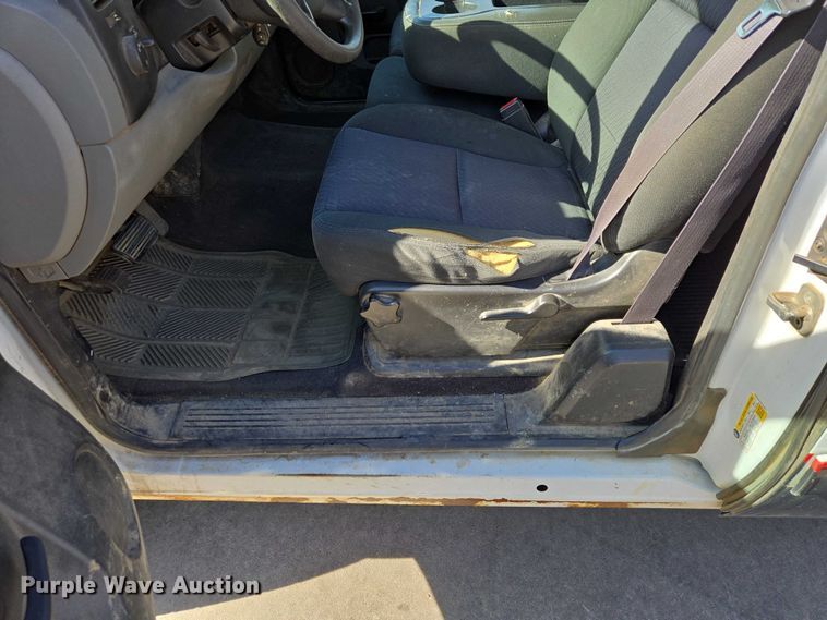 image for item EV5511 2012 GMC Sierra Ext. Cab pickup truck