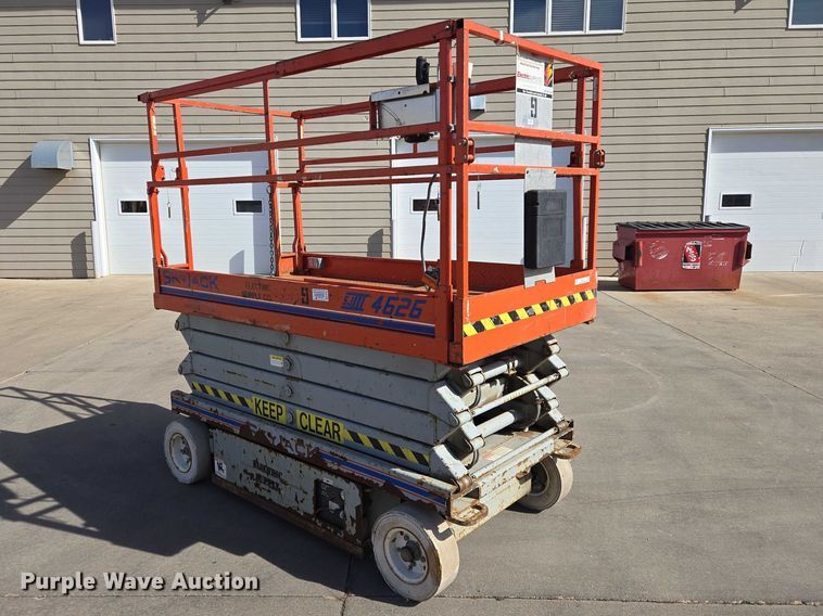 image for item EV5512 2001 Skyjack 4626 scissor lift