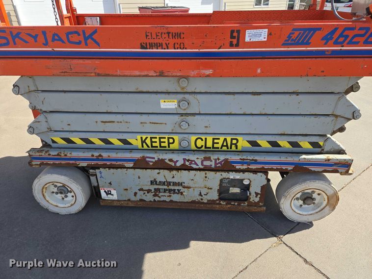 image for item EV5512 2001 Skyjack 4626 scissor lift