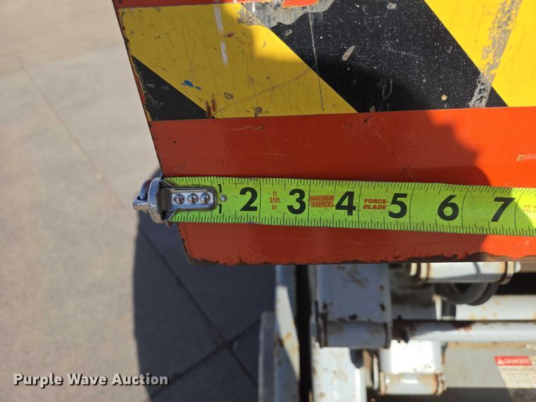 image for item EV5512 2001 Skyjack 4626 scissor lift