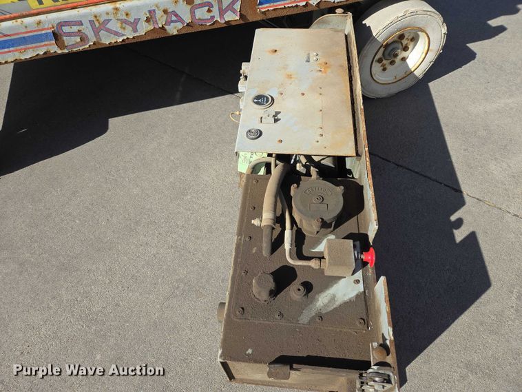 image for item EV5512 2001 Skyjack 4626 scissor lift