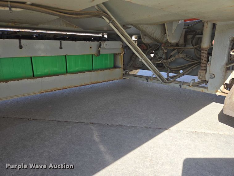 image for item EV5512 2001 Skyjack 4626 scissor lift