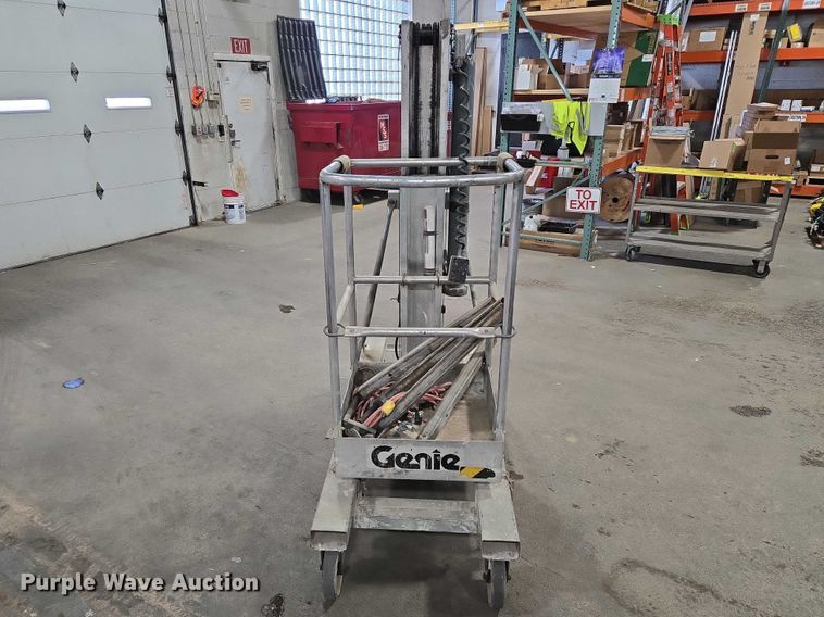 image for item EV5514 Genie PEU-19AC vertical lift