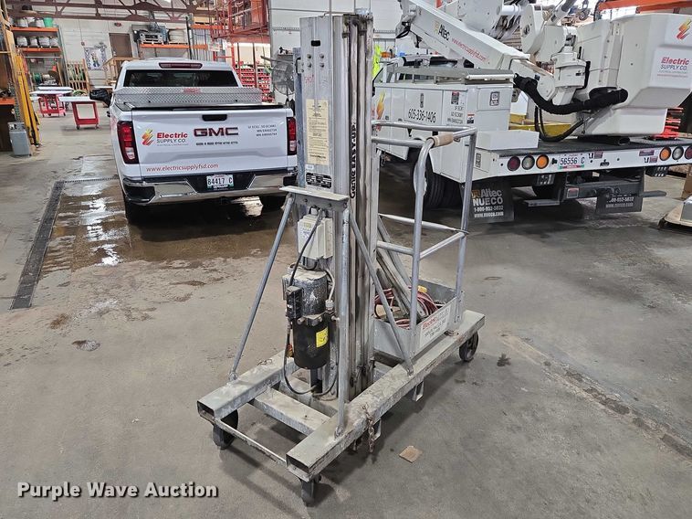 image for item EV5514 Genie PEU-19AC vertical lift