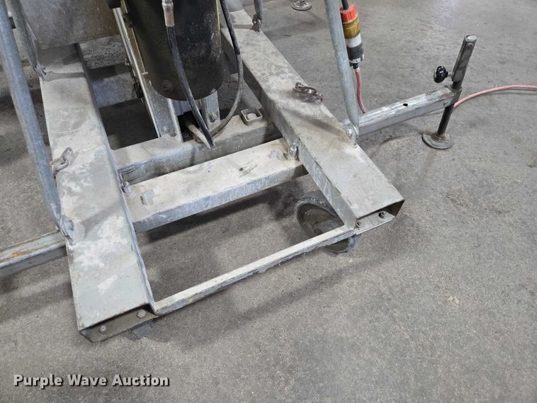 image for item EV5514 Genie PEU-19AC vertical lift