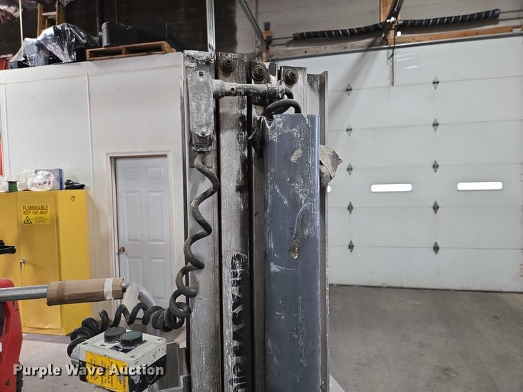 image for item EV5514 Genie PEU-19AC vertical lift