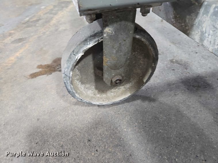 image for item EV5514 Genie PEU-19AC vertical lift