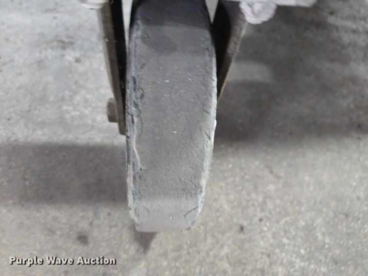 image for item EV5514 Genie PEU-19AC vertical lift