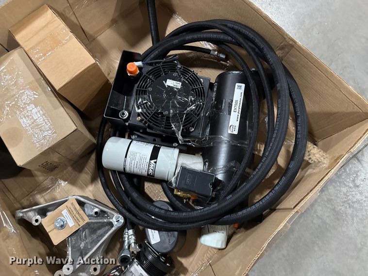 image for item EV7505 VMAC Air Underhood 40 air compressor