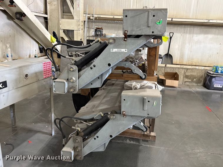 image for item EV7530 (2) Maxon GPTLRW end gate lifts