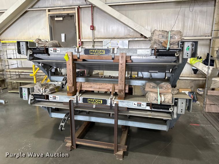 image for item EV7530 (2) Maxon GPTLRW end gate lifts