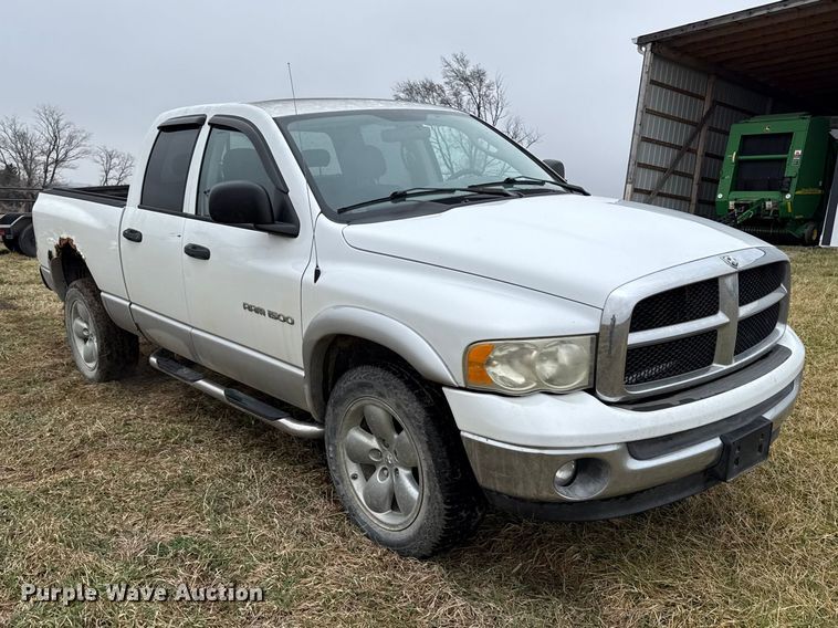 image for item EV7541 2004 Dodge Ram 1500 Ext. Cab pickup truck