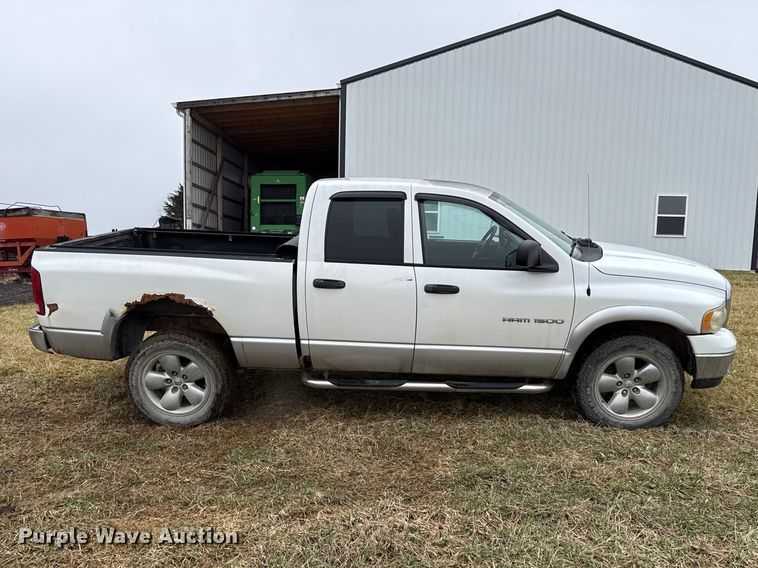 image for item EV7541 2004 Dodge Ram 1500 Ext. Cab pickup truck