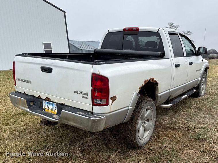 image for item EV7541 2004 Dodge Ram 1500 Ext. Cab pickup truck