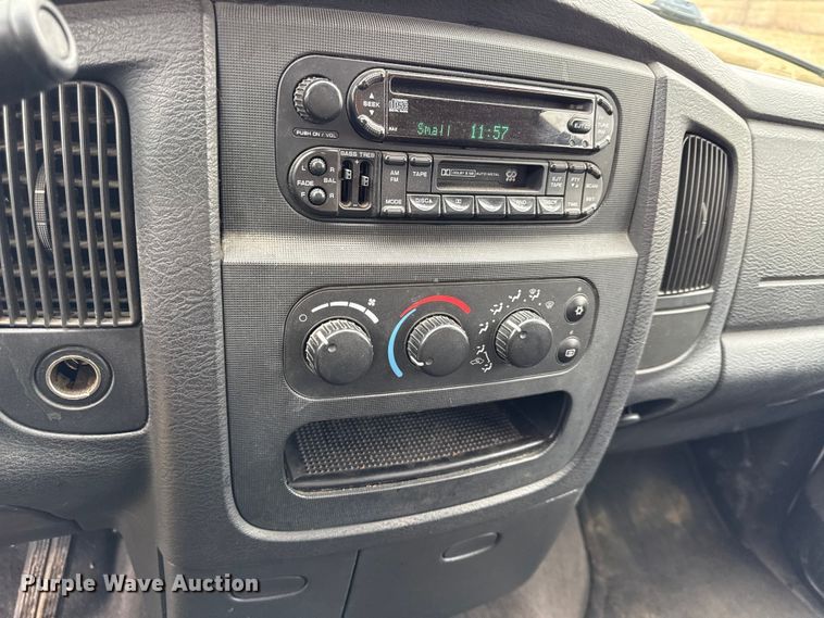 image for item EV7541 2004 Dodge Ram 1500 Ext. Cab pickup truck