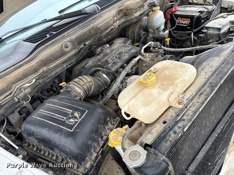 image for item EV7541 2004 Dodge Ram 1500 Ext. Cab pickup truck