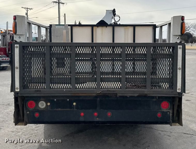 image for item FB0765 2003 Ford F550 Super Duty XL utility / service truck