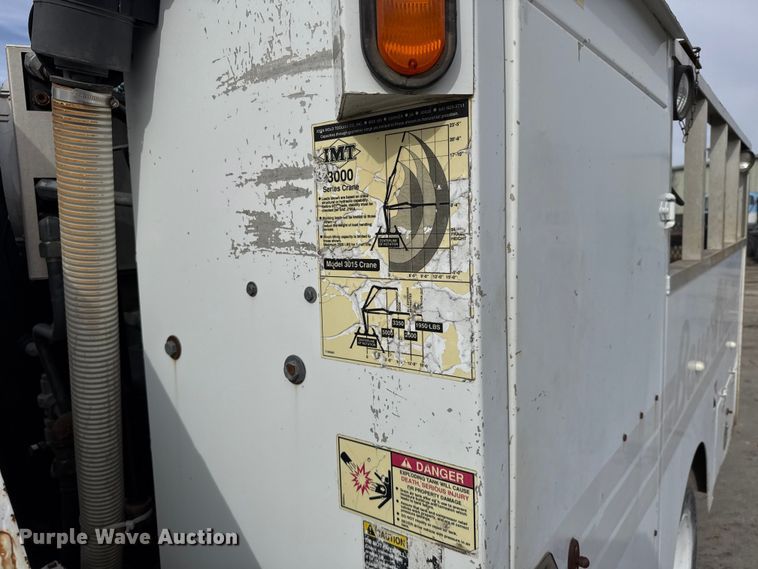 image for item FB0765 2003 Ford F550 Super Duty XL utility / service truck