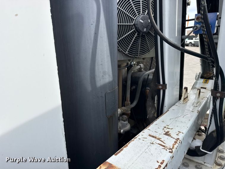 image for item FB0765 2003 Ford F550 Super Duty XL utility / service truck