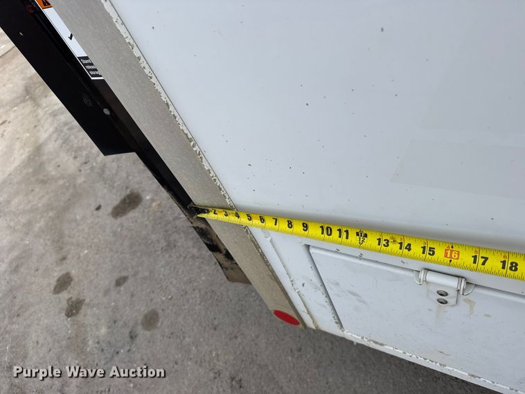 image for item FB0765 2003 Ford F550 Super Duty XL utility / service truck