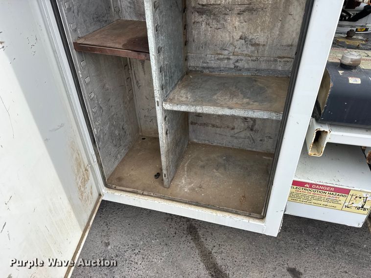 image for item FB0765 2003 Ford F550 Super Duty XL utility / service truck