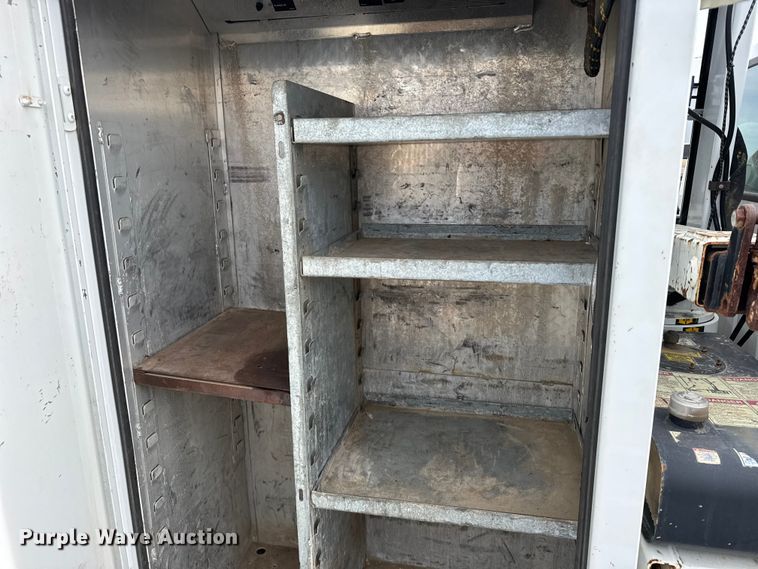 image for item FB0765 2003 Ford F550 Super Duty XL utility / service truck