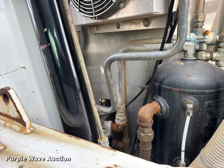 image for item FB0765 2003 Ford F550 Super Duty XL utility / service truck