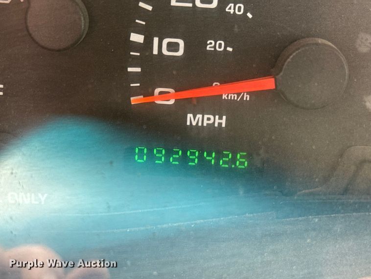 image for item FB0765 2003 Ford F550 Super Duty XL utility / service truck