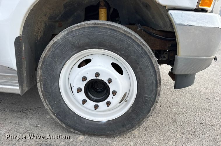 image for item FB0765 2003 Ford F550 Super Duty XL utility / service truck