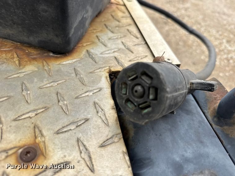 image for item FB0814 2009 Vintage trailers OL816 concession trailer