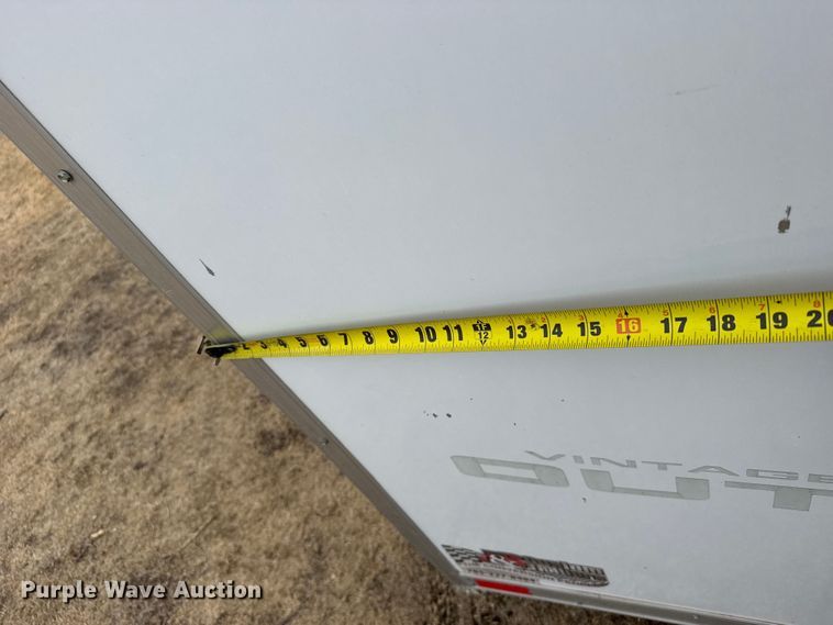 image for item FB0814 2009 Vintage trailers OL816 concession trailer