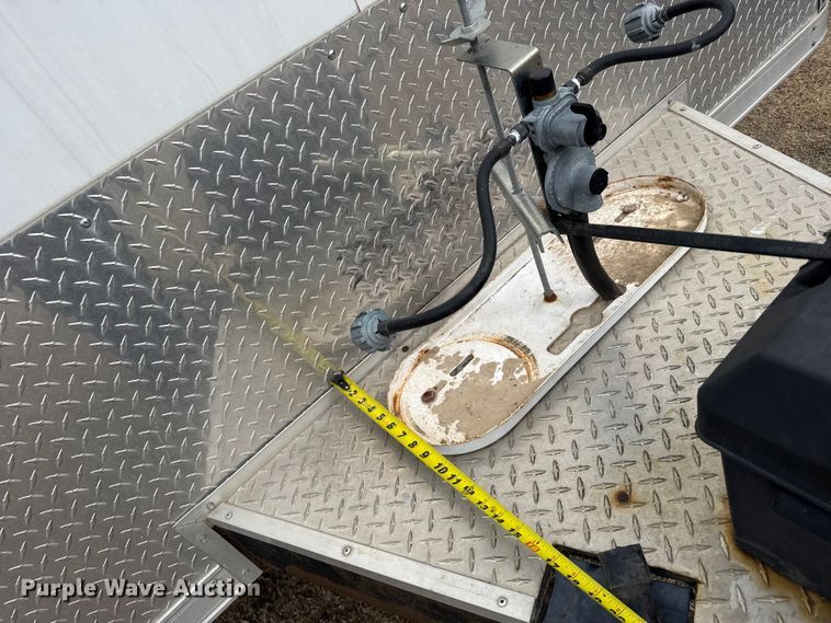 image for item FB0814 2009 Vintage trailers OL816 concession trailer