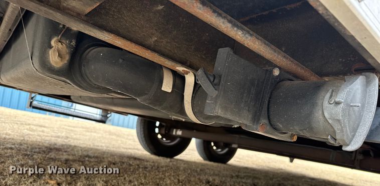 image for item FB0814 2009 Vintage trailers OL816 concession trailer