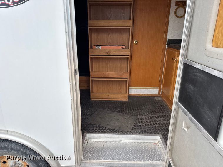 image for item FB0814 2009 Vintage trailers OL816 concession trailer