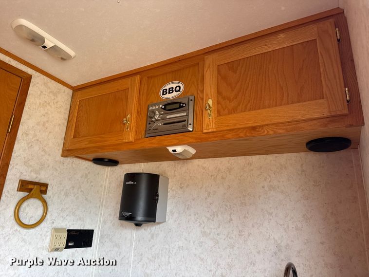 image for item FB0814 2009 Vintage trailers OL816 concession trailer