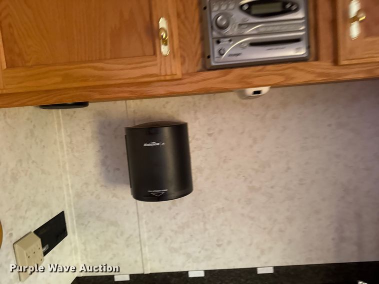 image for item FB0814 2009 Vintage trailers OL816 concession trailer